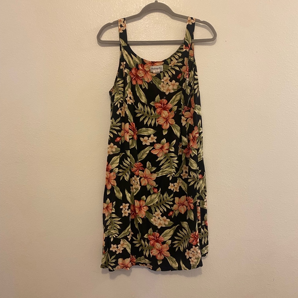 Bishop St. Floral Hawaiian dress